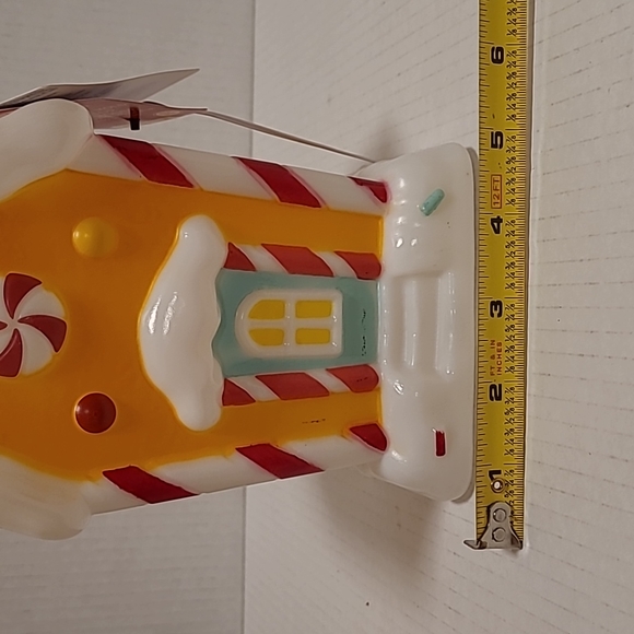 NWT Holiday Time Gingerbread House Blow Mold - Picture 15 of 15